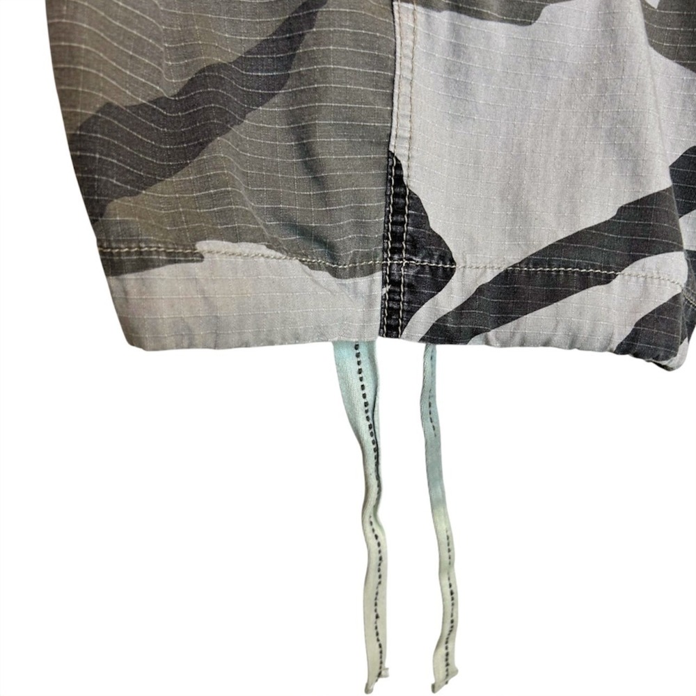 Smoke Rise Cargo Shorts Camo 44 XXL Gray Green Ripstop Streetwear Skater VTG Y2K - Picture 3 of 7